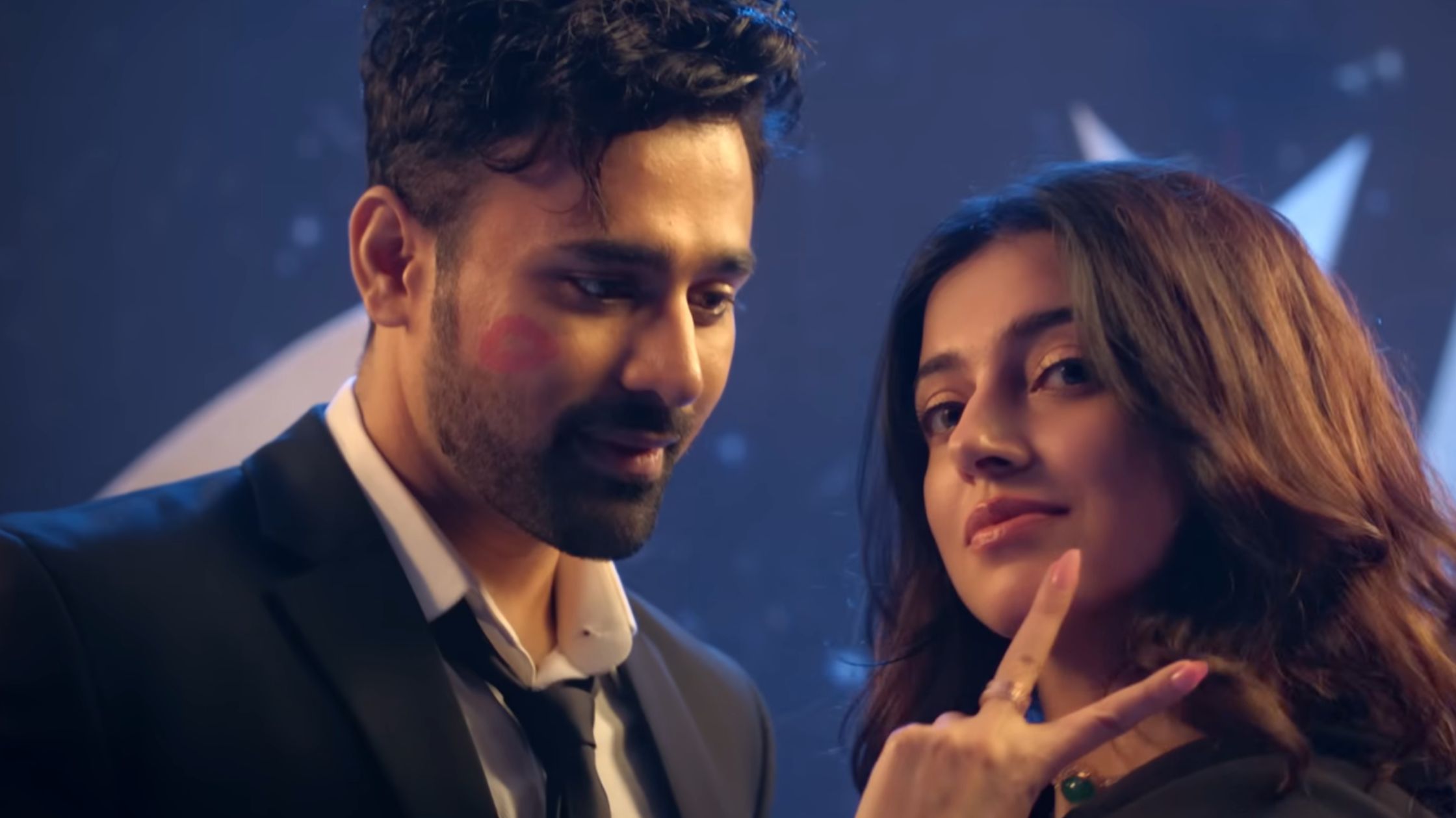 Teri Aankhon Mein Song